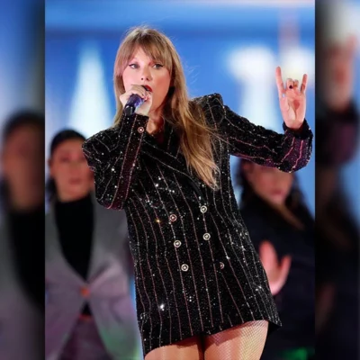 Taylor Swift Black Coat