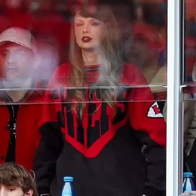 Taylor Swift Vintage Chiefs Sweatshirt
