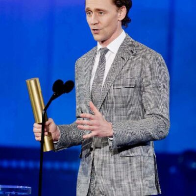 Tom Hiddleston Awards Suit