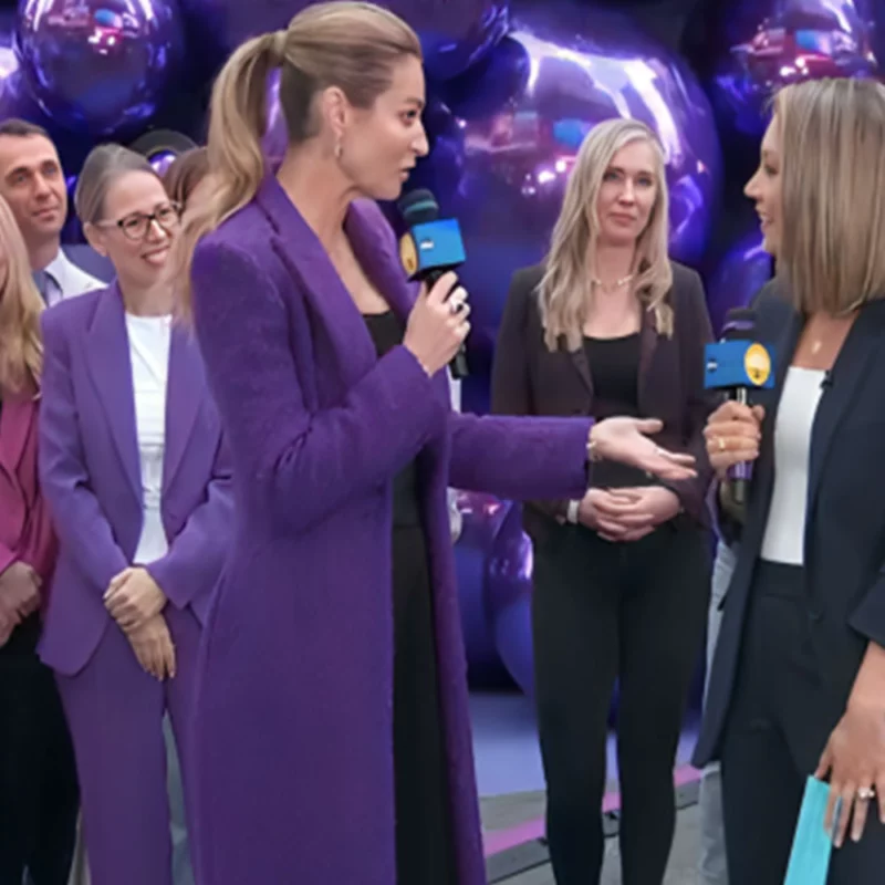 Good-Morning-America-Erin-Andrew-Purple-Long-Coat