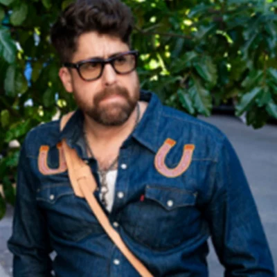 The-Equalizer-S05-Adam-Goldberg-Horse-Shoe-Shirt