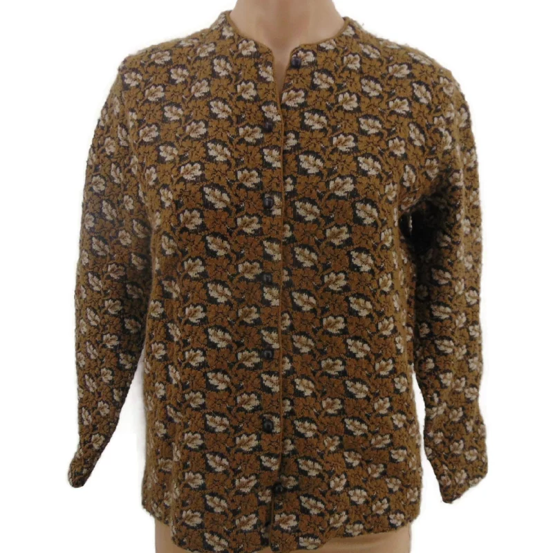 A-Complete-Unknown-Elle-Fanning-Printed-Cardigan-Top