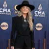 CMA-Awards-2024-Lainey-Wilson-Blazer