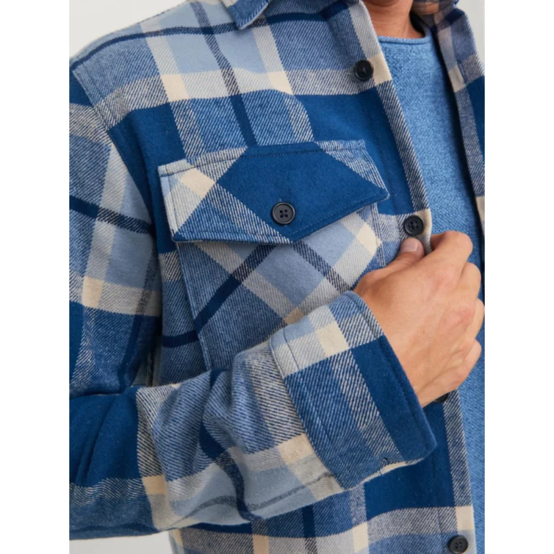 Hot-Frosty-2024-Jack-Snowman-Dustin-Milligan-Blue-Plaid-Shirt