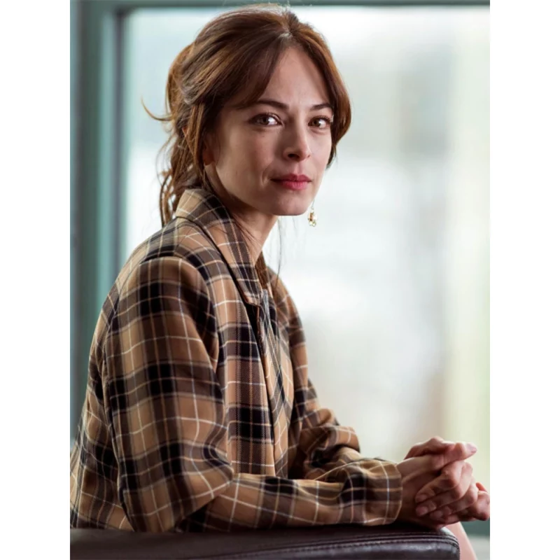 Murder-in-a-Small-Town-Cassandra-Lee-Plaid-Blazer-1