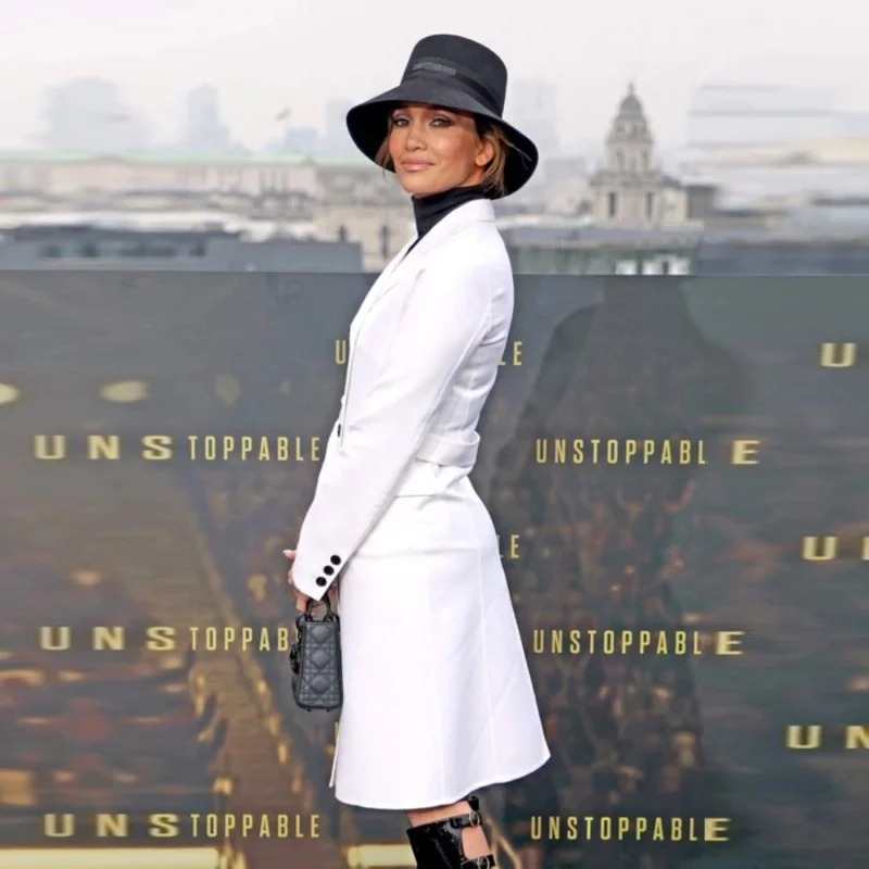 Unstoppable Premiere London Jennifer Lopez White Trench Coat