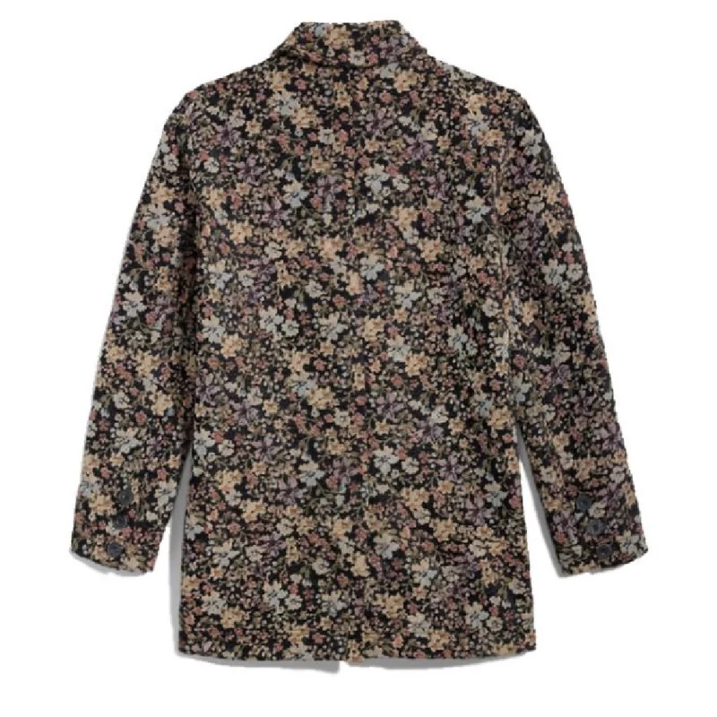Yellowstone-S05-Beth-Dutton-Kelly-Reilly-Floral-Coat