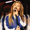 KellyClarkson All I Wanna Do Song Blue and White Jacket