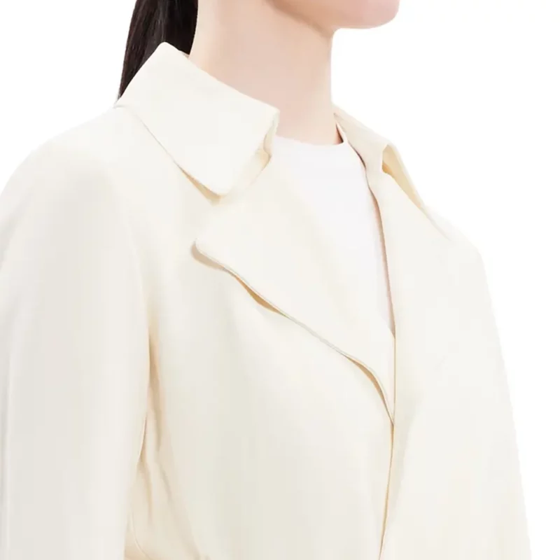 Maria The Waterfront S01 Belle Buckley White Coat
