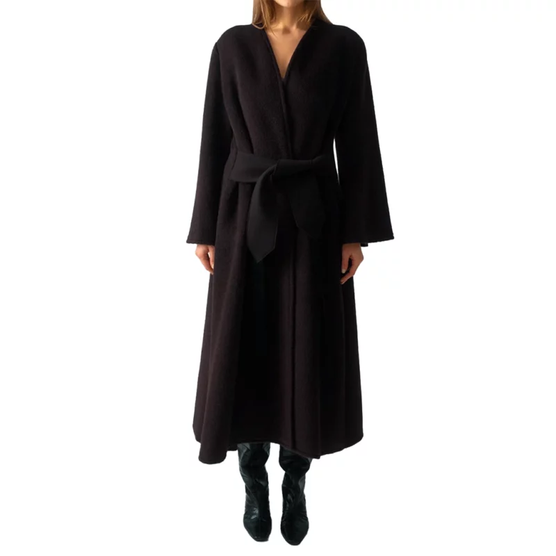 Masha Dmitrichenko Nine Perfect strangers Nicole Kidman Brown Coat