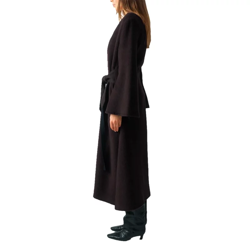 Masha Nine Perfect strangers Nicole Kidman Brown Coat
