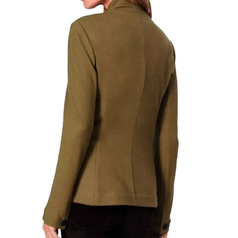Belle Buckley The Waterfront Maria Bello Blazer
