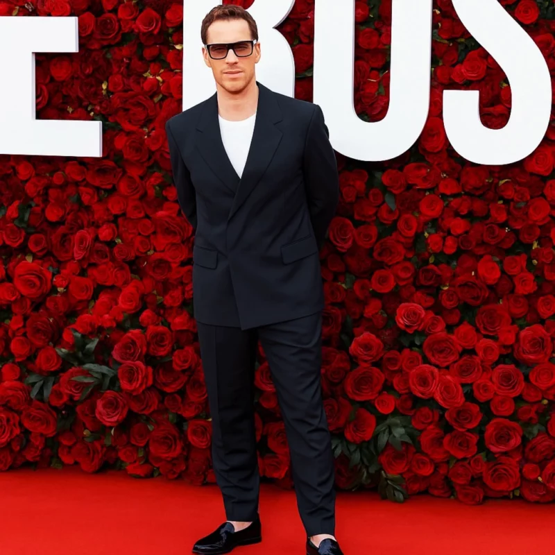 Benedict Cumberbatch The Roses UK Premiere Suit