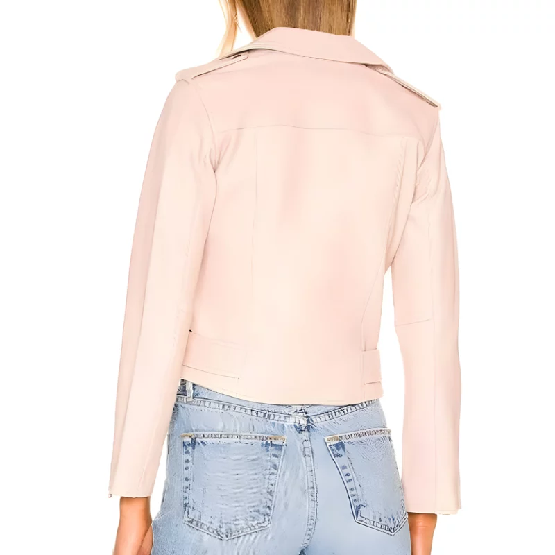 Phyllis Murder in a Small Town S02 Jacket