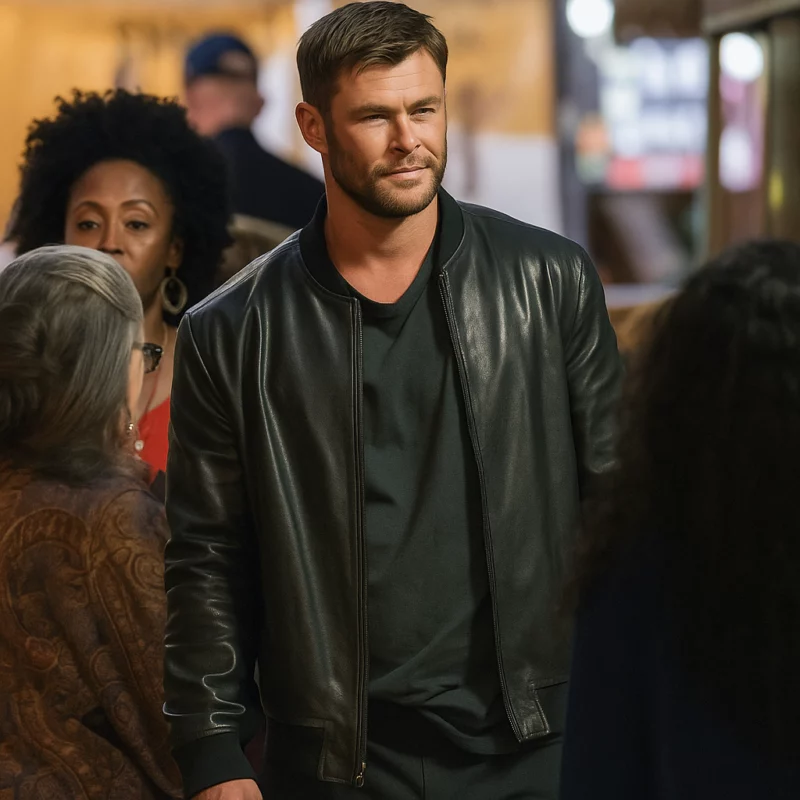 Hemsworth Crime 101 Black Jacket