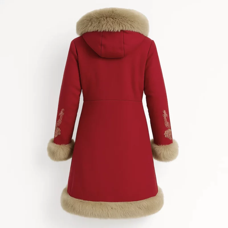 Mrs. Claus The Christmas Chronicles 2 Goldie Hawn Red Coat