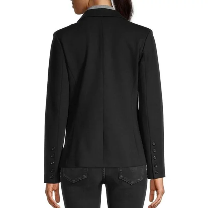 2Hudson and Rex S08 Dr. Sarah Truong Mayko Nguyen Striped