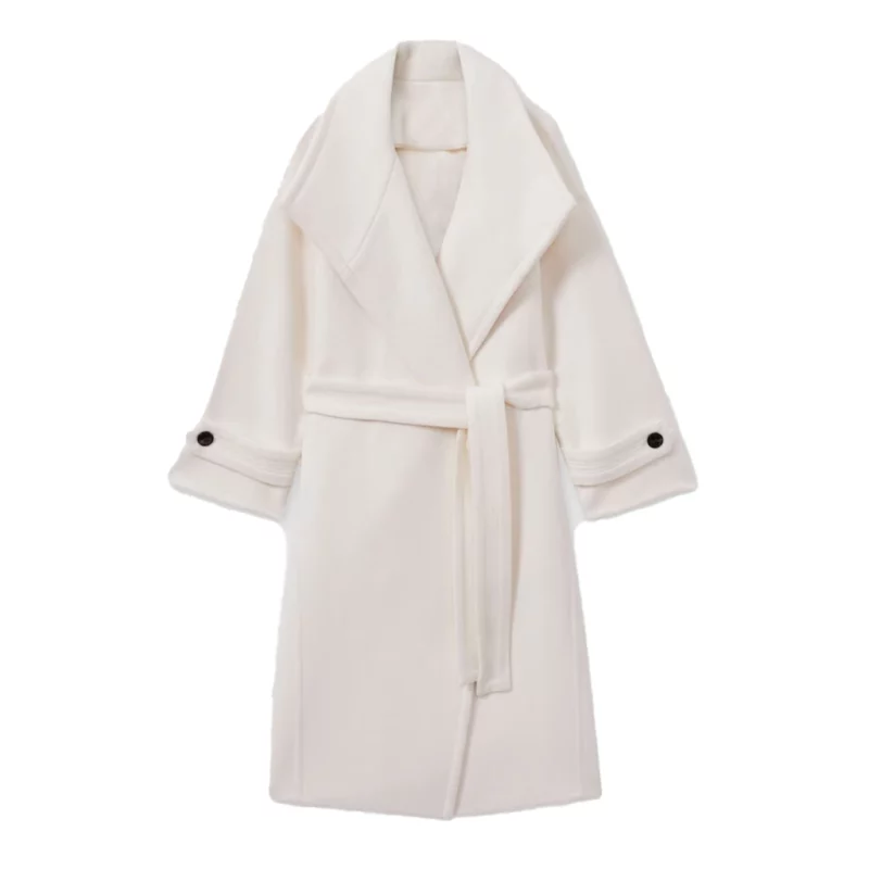 Global Studios Show 2025 A Roberts White Trench Coat