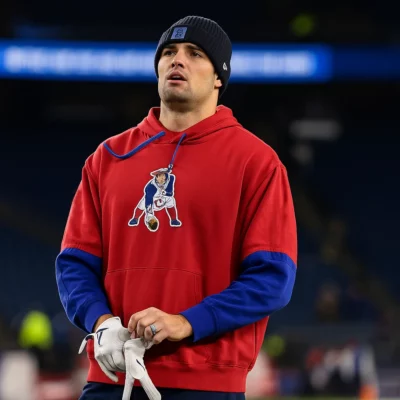 Patriots Throwback Hunter Henry Hoodie