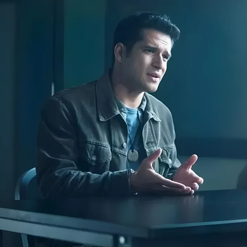 Ryan Coogan Murder In A Small Town S02 Tyler Posey Grey
