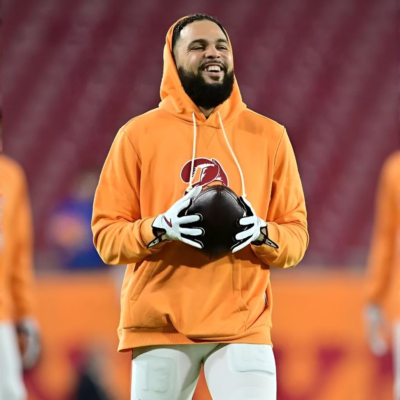 Tampa Bay Buccaneers Mike Evans Orange Hoodie