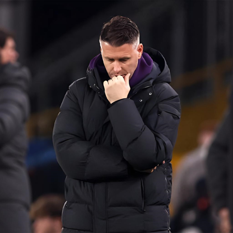 Wolves Manager Rob Edwards Black Puffer Hooded Jacket