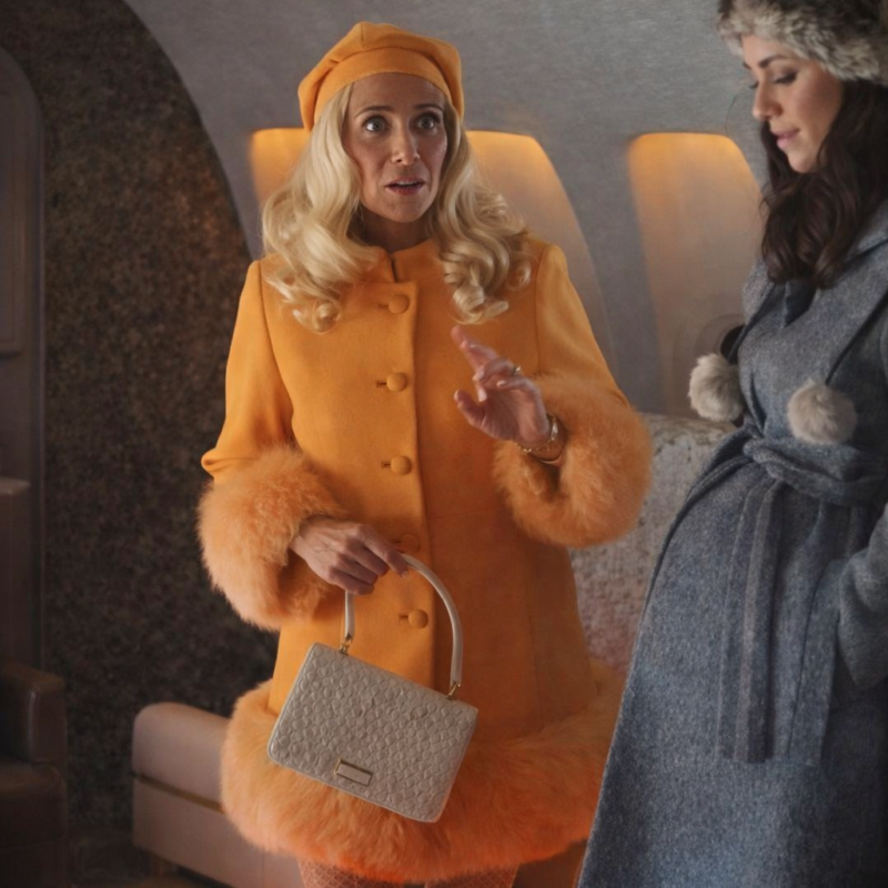 Kristen Wiig Palm Royale S02 MaxinOrange Coat