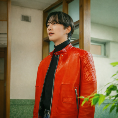 Lee Jun-Ho Typhoon Family Kang Tae-Pung Red Jacket