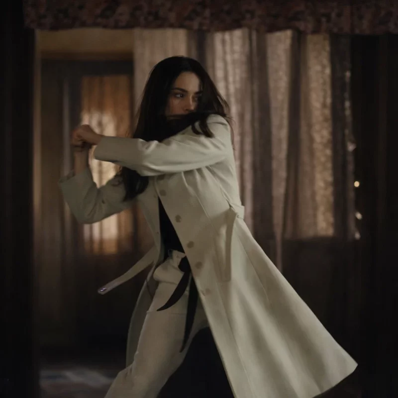 Ponies Bea White Coat