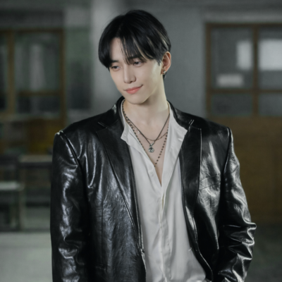 Typhoon Family Lee Jun-Ho Blazer