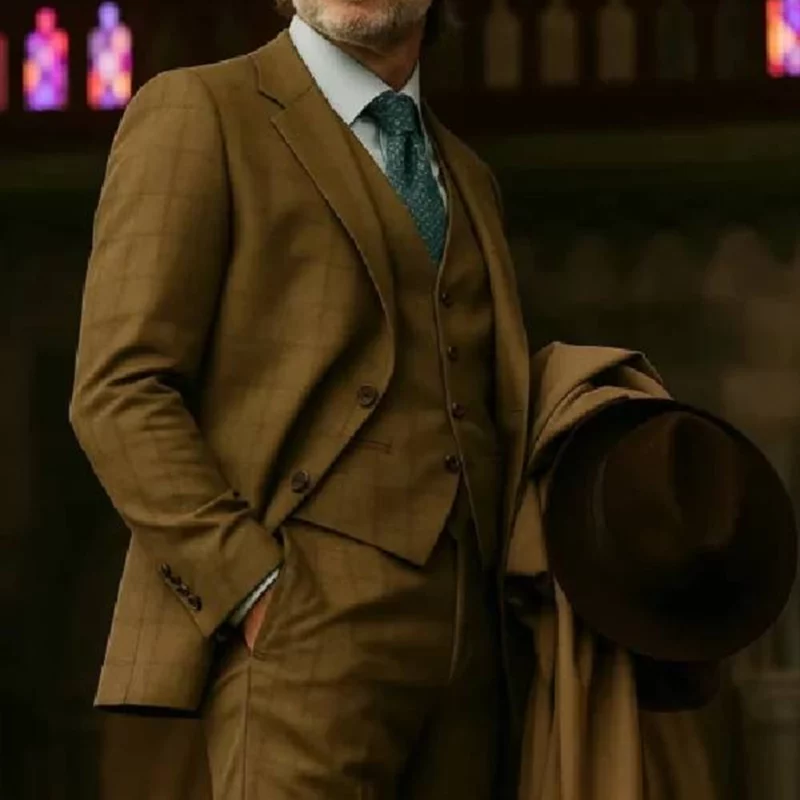 Wake Up Dead Man Daniel Craig Benoit Blanc Brown Suit
