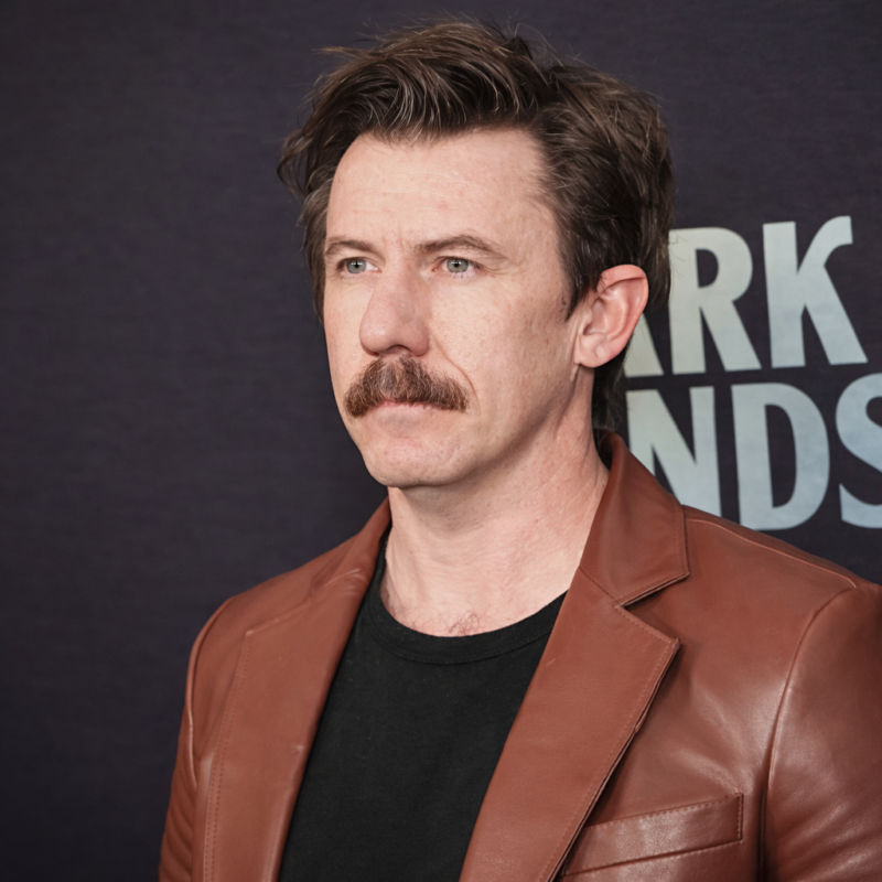 Dark Winds S04 Premiere Luke Barnett Toby Brown Leather Jacket