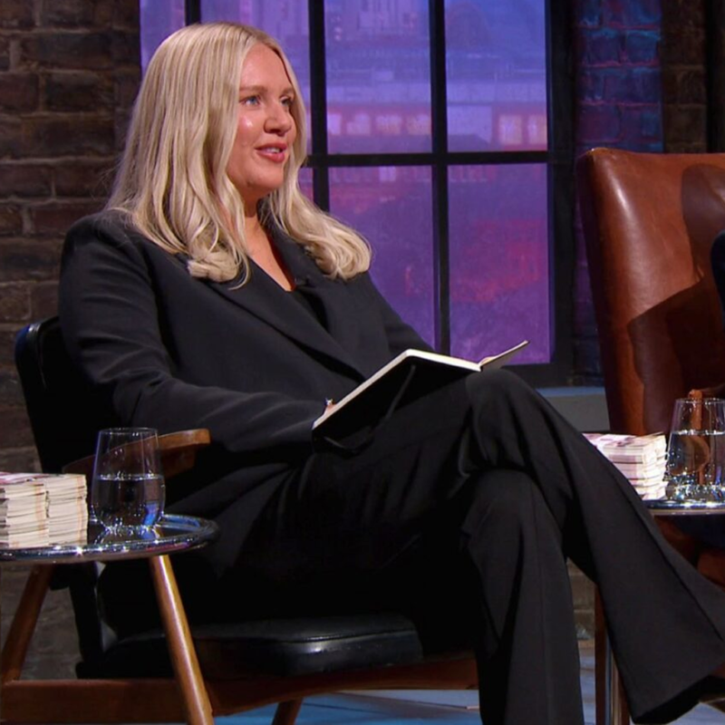 Dragons' Den S23 TV Jenna Meek Black Blazer