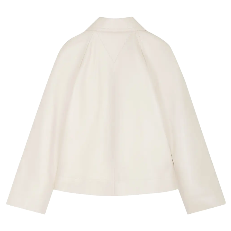 Doc S02 Hannah Clark Emma Price White Jacket