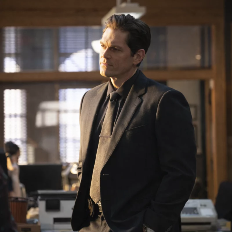 High Potential S02 Steve Howey Black Blazer outfit look