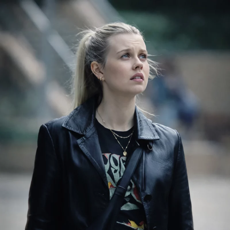 The Last Thing He Told Me S02 Bailey Michaels Angourie Rice Black Blazer