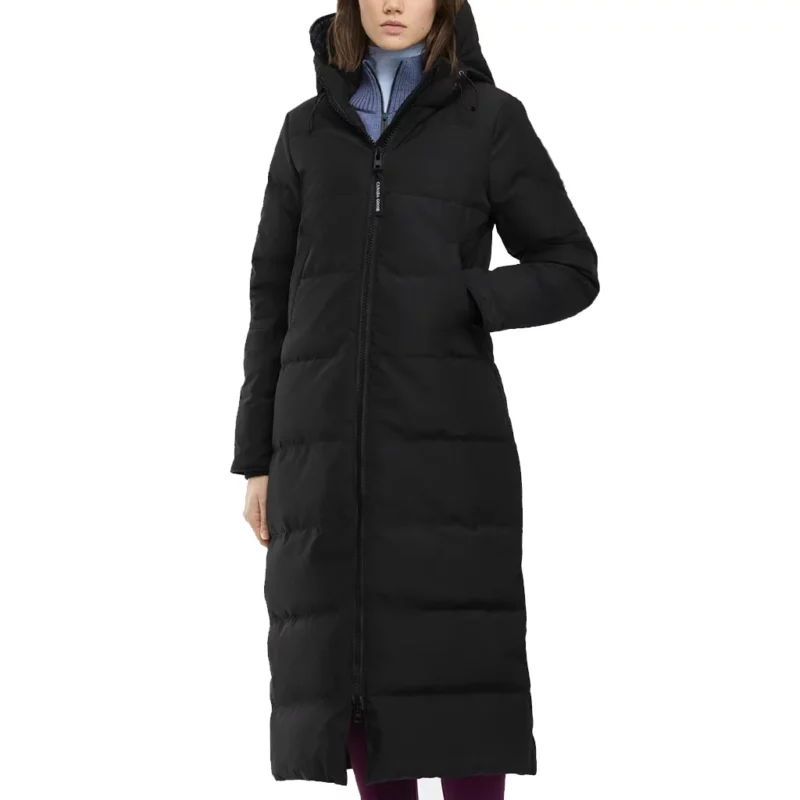 Count Me Lies Shailene Woodley Puffer Coat model style