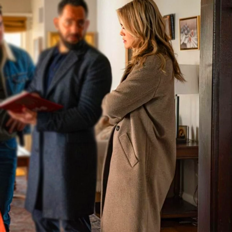 The Hunting Party S02 Melissa Roxburgh Brown Coat fashion wear