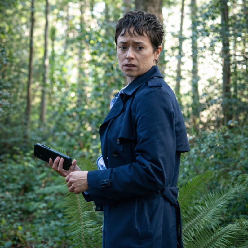 Tracker S03 Adriana Blue Trench Coat outfit look