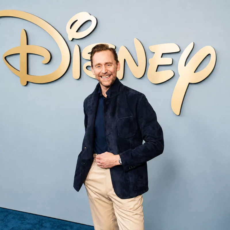 Upfront NYC Tom Hiddleston Blazer outfit look