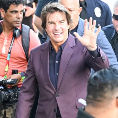 Walk Of Fame Tom Cruise Suit