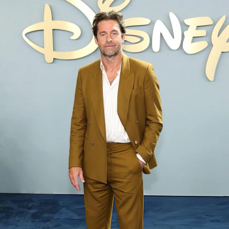 Upfront 2026 Scott Speedman Blazer