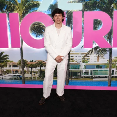 NYC Hours Premiere 2026 HernÃ¡ndez Suit