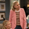 Leanne S02 Kristen Johnston Pink Blazer