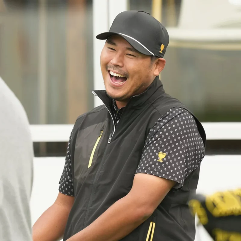Presidents Cup Si Woo Kim Vest