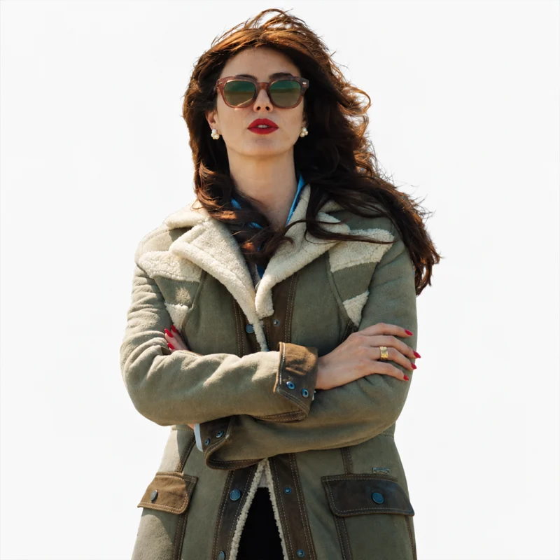The Gentlemen S2 Bella Soranza de Parme Coat