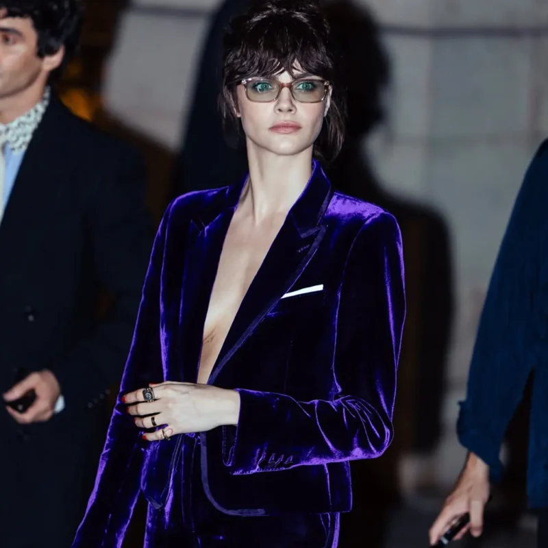 PFW Cara Delevingne Blazer