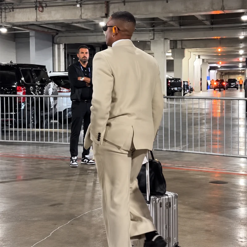 Eagles Quarterback Jalen Hurts Suit
