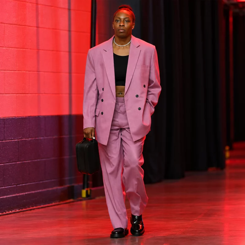 LV Aces Chelsea Gray Suit