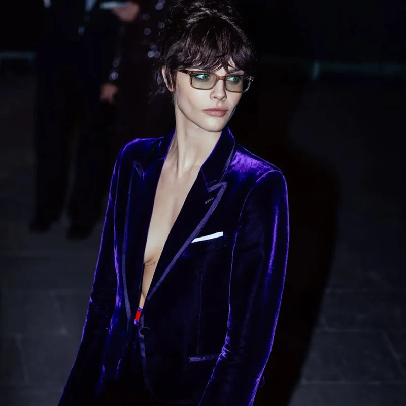 PFW Cara Delevingne Blazer